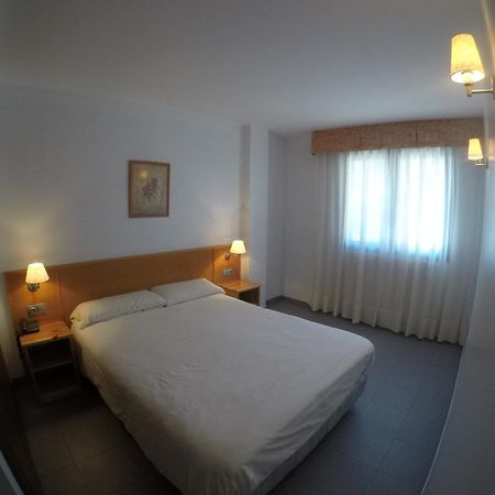 Apartamentos Turisticos Roc Del Castell Канилло Экстерьер фото