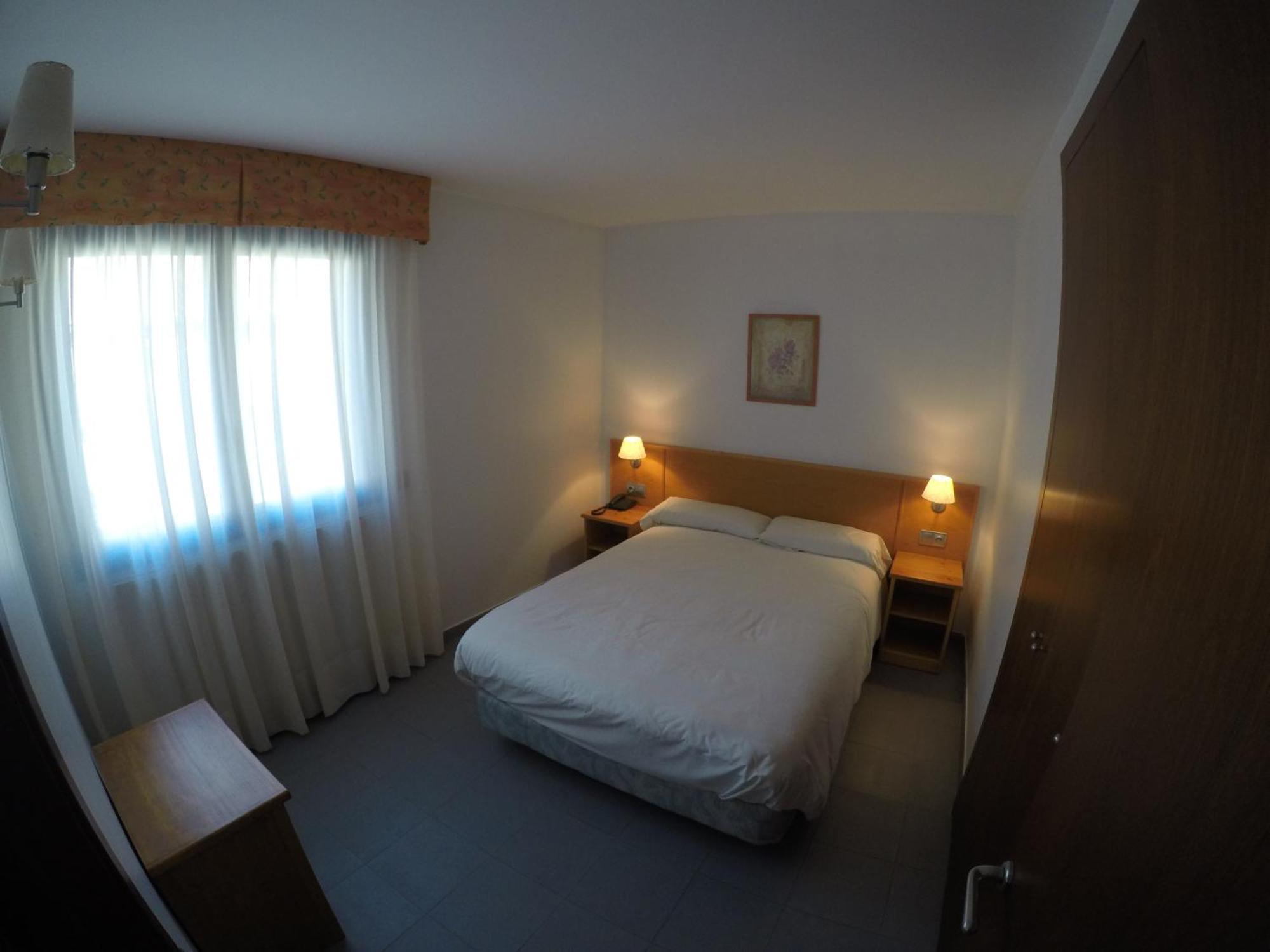 Apartamentos Turisticos Roc Del Castell Канилло Экстерьер фото