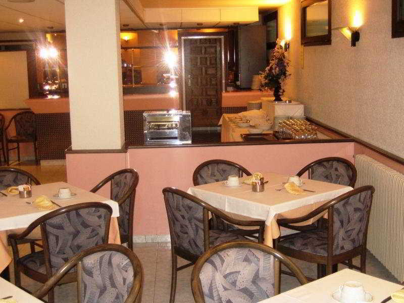 Apartamentos Turisticos Roc Del Castell Канилло Экстерьер фото