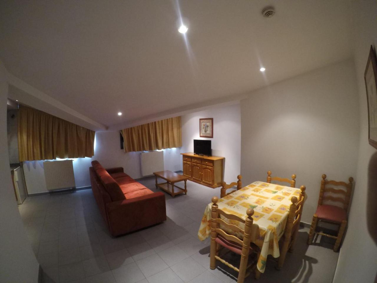 Apartamentos Turisticos Roc Del Castell Канилло Экстерьер фото